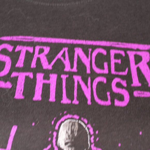Stranger Things Max Floating Graphic Tee – Rare Season 4 Netflix Official – Unis - Picture 5 of 7